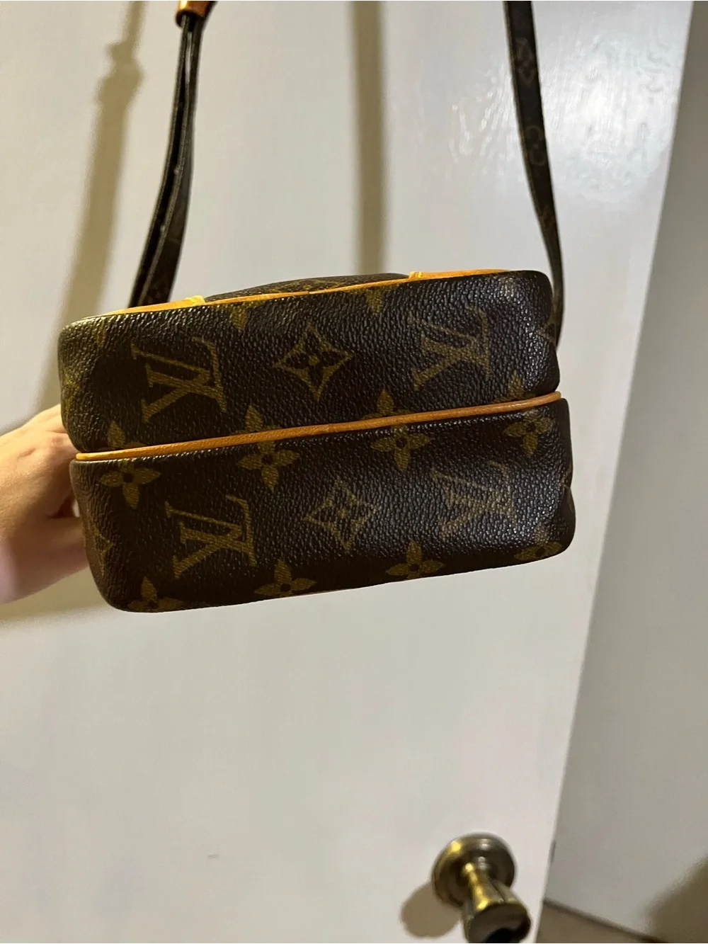 Louis Vuitton Brown Monogram Canvas Messenger Crossbody with Tan Trim